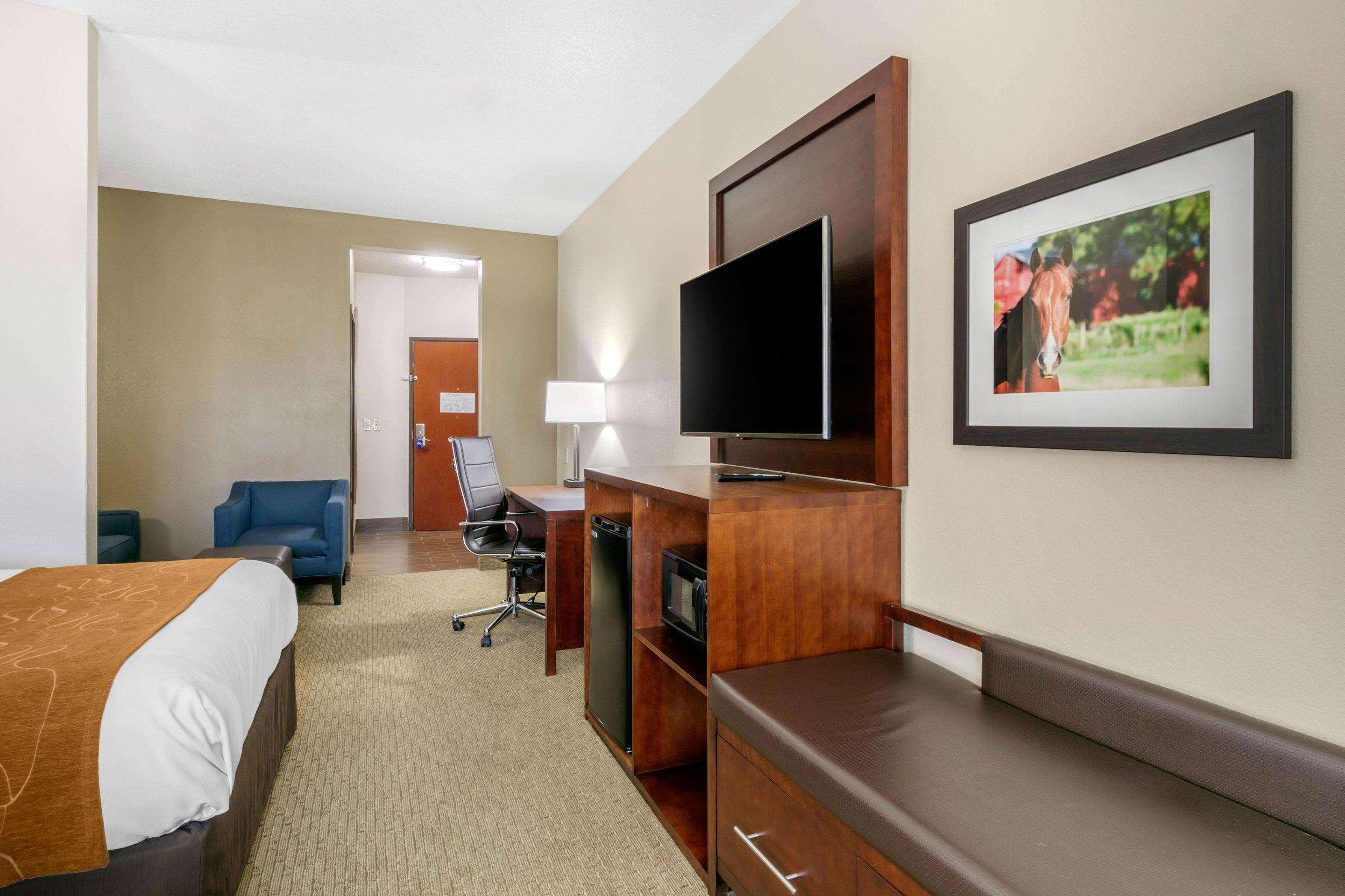 Comfort Suites Hopkinsville Near Fort Campbell Εξωτερικό φωτογραφία