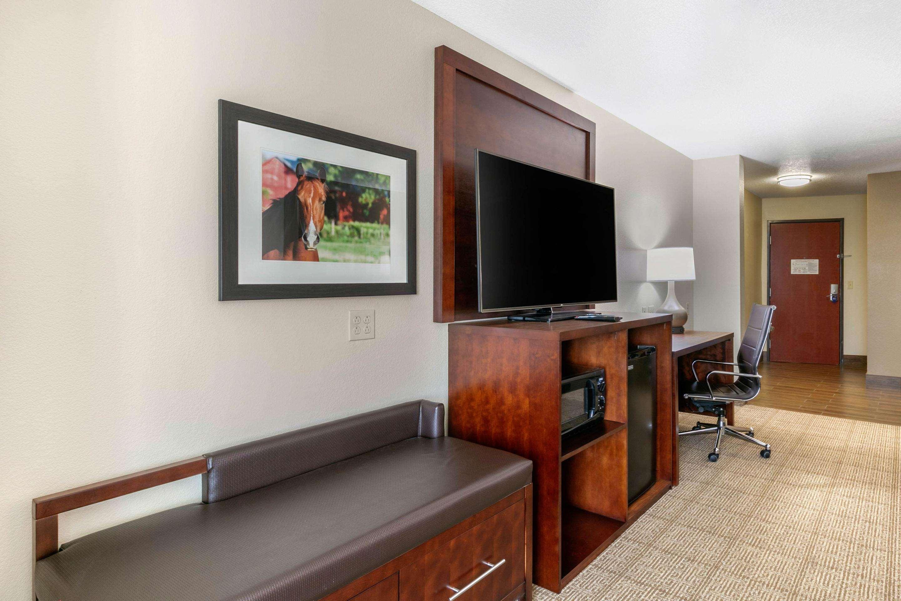 Comfort Suites Hopkinsville Near Fort Campbell Εξωτερικό φωτογραφία